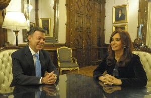 Prezident Juan Manuel Santos s argentinskou hlavou státu Christine de Kirchner. Zdroj snímku: presidencia.gov.ar