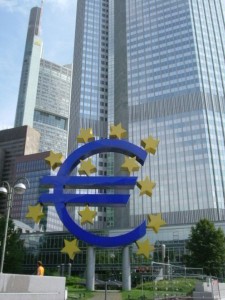 450px-Euro_(Frankfurt)